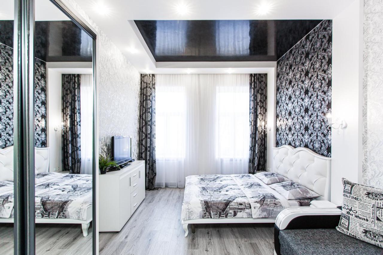 Ferienwohnung Однокомнатная Форум-Центр Lemberg Exterior foto